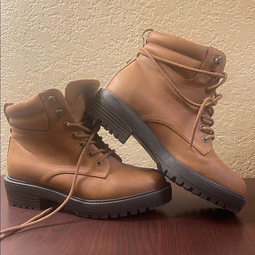 Target Brown Leather Boots with Rugged Sole